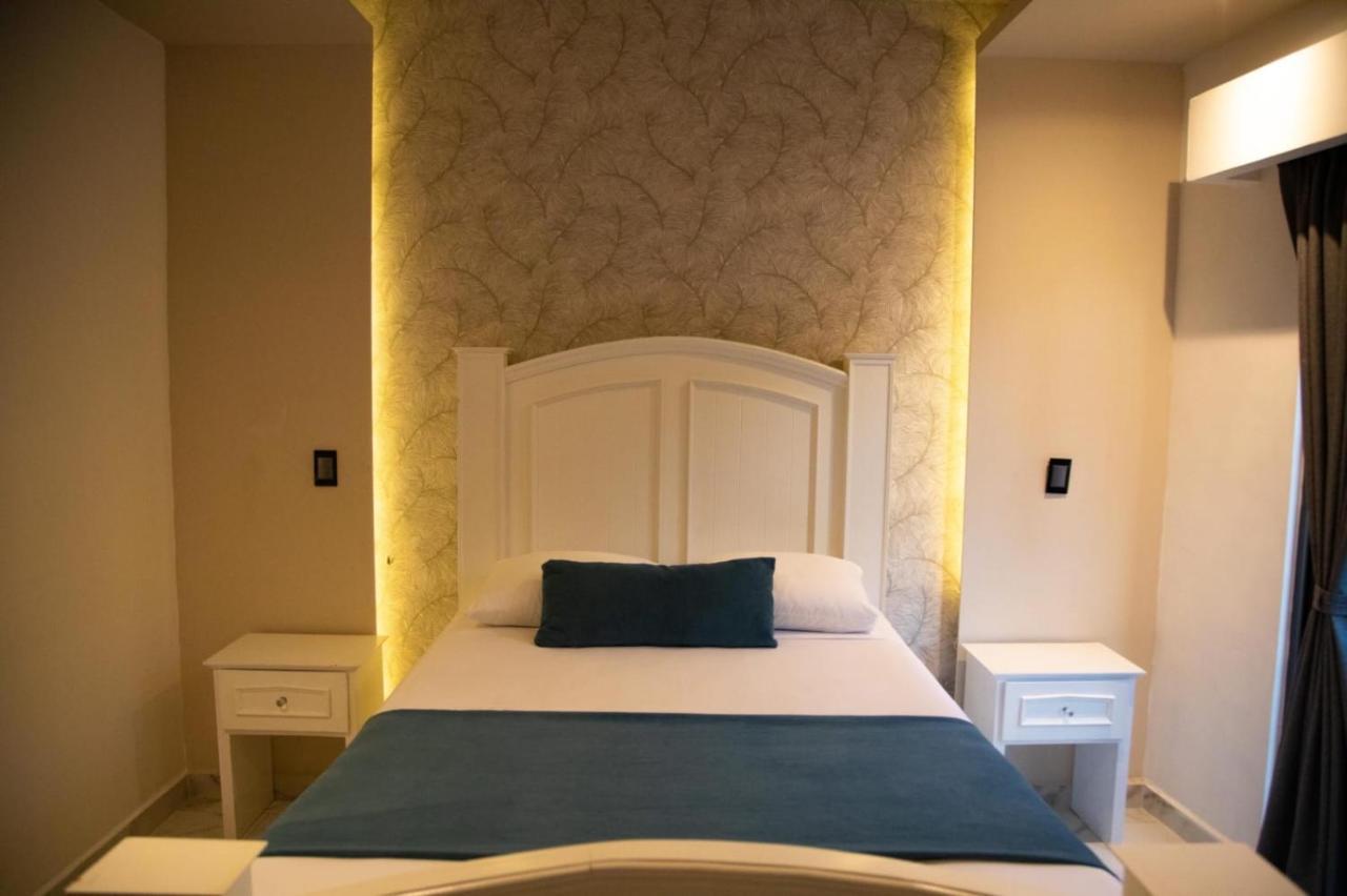 Hotel Boutique Monarca El Paraiso Luaran gambar